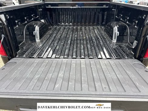 Used 2025 Chevrolet Silverado 1500 LT AWD/4WD image 23