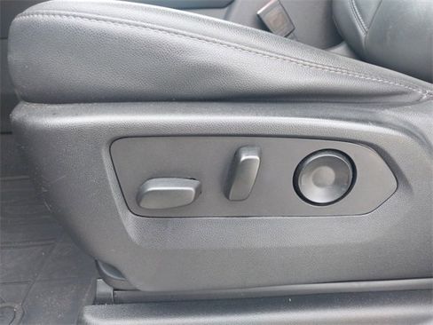 Used 2021 Chevrolet Tahoe Z71 image 21