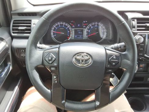 Used 2018 Toyota 4Runner TRD Pro AWD/4WD image 13