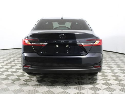 Used 2025 Toyota Camry LE w/ Convenience Package FWD image 31