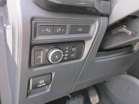 Used 2022 Ford F150 XLT w/ Equipment Group 302A High image 17