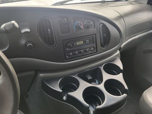 Used 2008 Ford E-350 and Econoline 350 Super Duty image 16