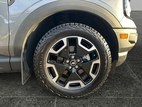 Used 2022 Ford Bronco Sport Outer Banks w/ Tech Package image 9