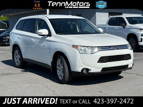 Used 2014 Mitsubishi Outlander SE AWD/4WD image 3