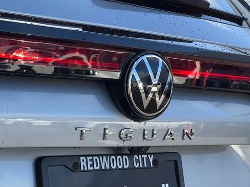 New 2026 Volkswagen Tiguan SE AWD/4WD image 26