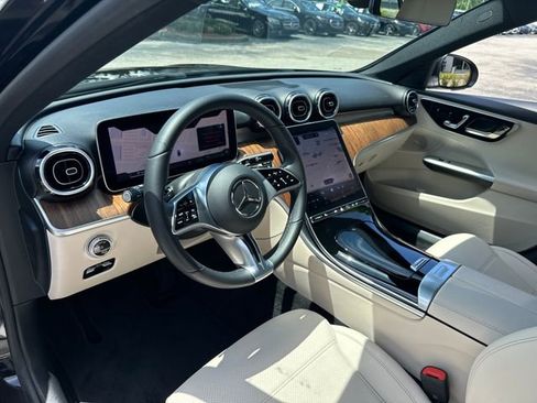 Used 2025 Mercedes-Benz C 300 Sedan image 14