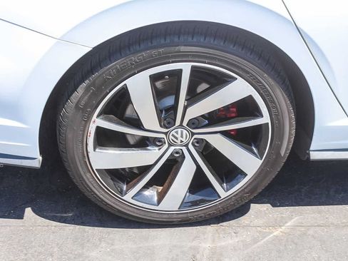 Used 2019 Volkswagen Jetta GLI FWD image 11