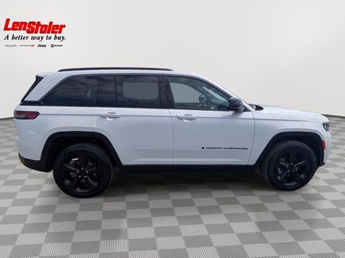 Used 2026 Jeep Grand Cherokee Limited w/ Limited Altitude Package AWD/4WD image 6
