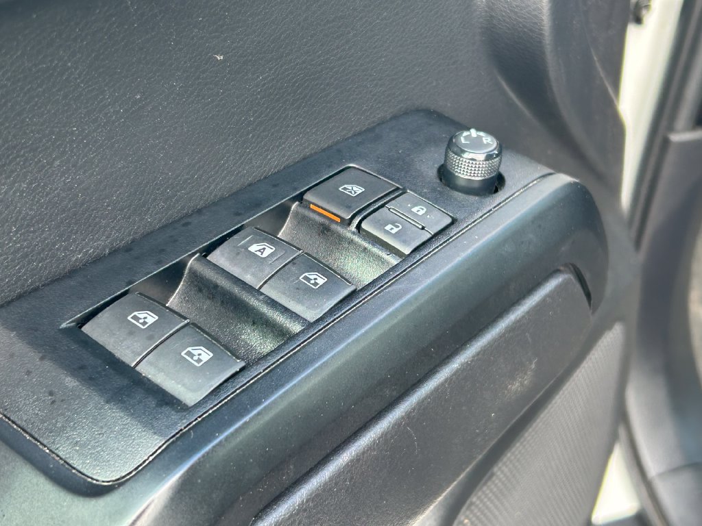Certified 2023 Toyota Tacoma SR AWD/4WD image 21