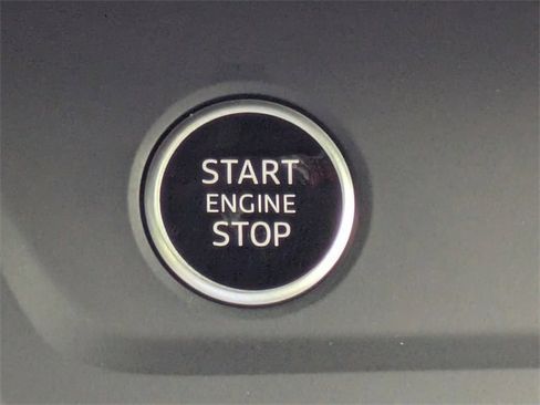 Used 2025 Audi Q3 2.0T Premium w/ Convenience Package image 28