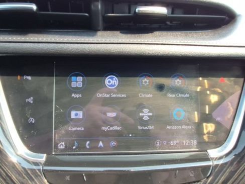 Used 2022 Cadillac XT6 Premium Luxury w/ Technology Package AWD/4WD image 31