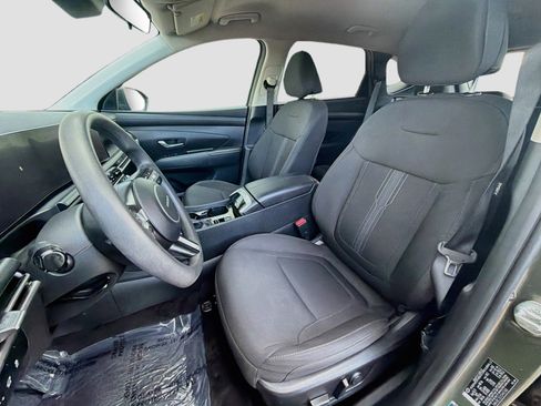 Used 2025 Hyundai Tucson SEL AWD/4WD image 13