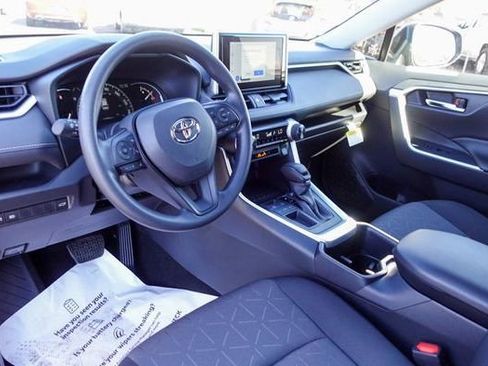 New 2025 Toyota RAV4 XLE image 15
