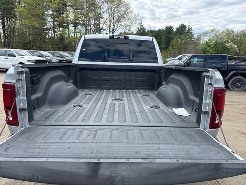 New 2026 RAM 2500 Laramie AWD/4WD image 26