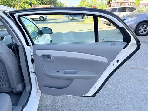 Used 2008 Chevrolet Malibu LS w/ HVV6 Engine Package FWD image 16