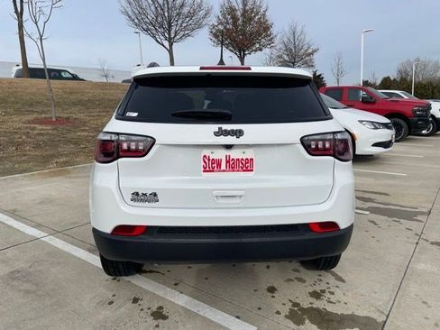 New 2026 Jeep Compass Latitude AWD/4WD image 5