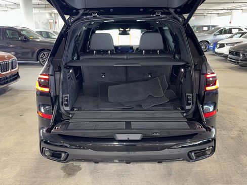 Used 2025 BMW X7 xDrive40i w/ M Sport Package AWD/4WD image 14