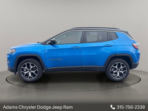 Used 2025 Jeep Compass Limited AWD/4WD image 4