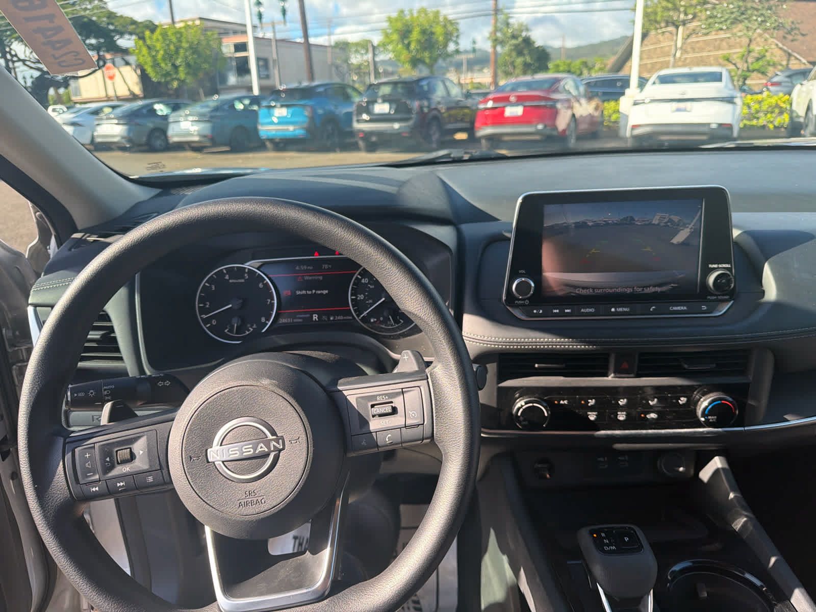 Used 2024 Nissan Rogue S FWD image 8