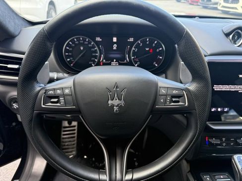 Certified 2022 Maserati Ghibli Trofeo image 19