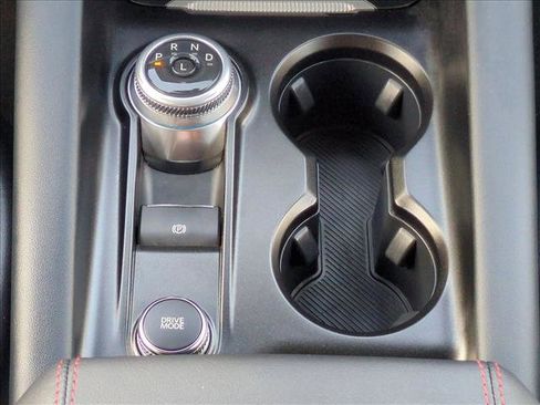 Used 2025 Ford Explorer ST-Line image 12