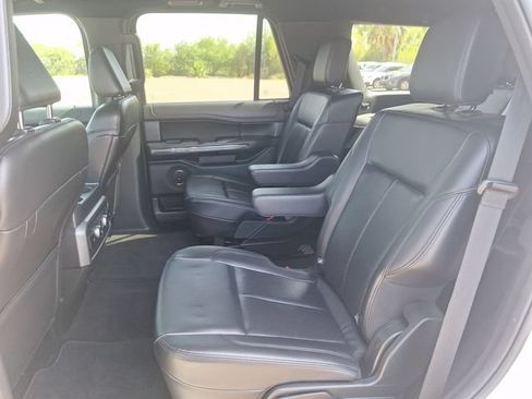 Used 2021 Ford Expedition XLT RWD image 13