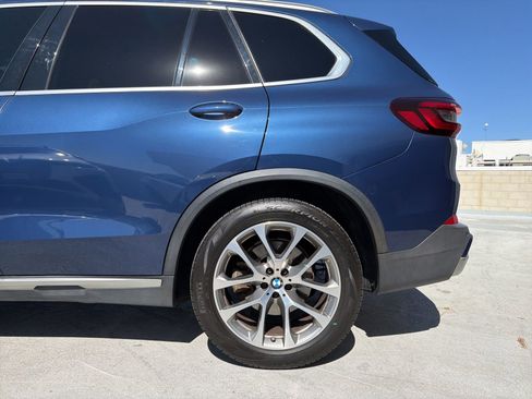 Used 2021 BMW X5 sDrive40i w/ Premium Package RWD image 5