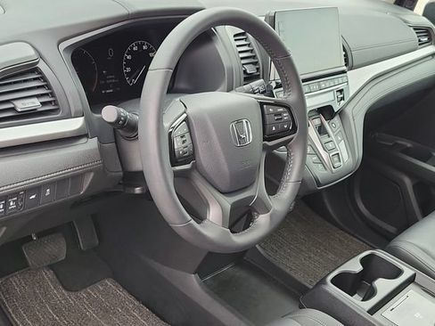 Used 2025 Honda Odyssey EX-L image 8