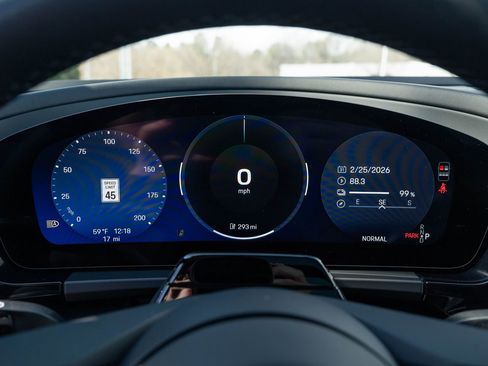 New 2026 Porsche Macan 4 Electric AWD/4WD image 26