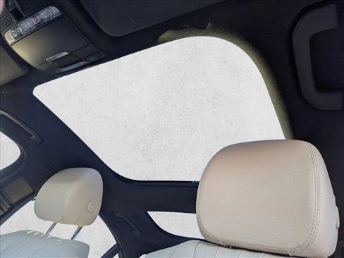 Used 2021 Mercedes-Benz E 350 4MATIC Sedan image 18