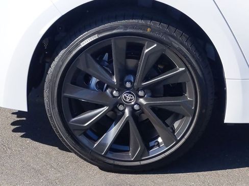 Used 2023 Toyota Corolla SE w/ SE Premium Package image 21