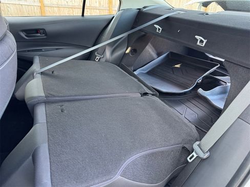 Used 2023 Toyota Corolla LE image 18