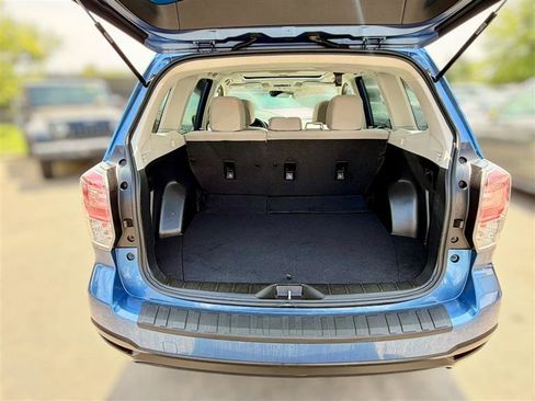 Used 2018 Subaru Forester 2.5i Premium AWD/4WD image 11