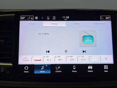 Used 2022 Chrysler Pacifica Touring-L w/ S Appearance Package AWD/4WD image 15
