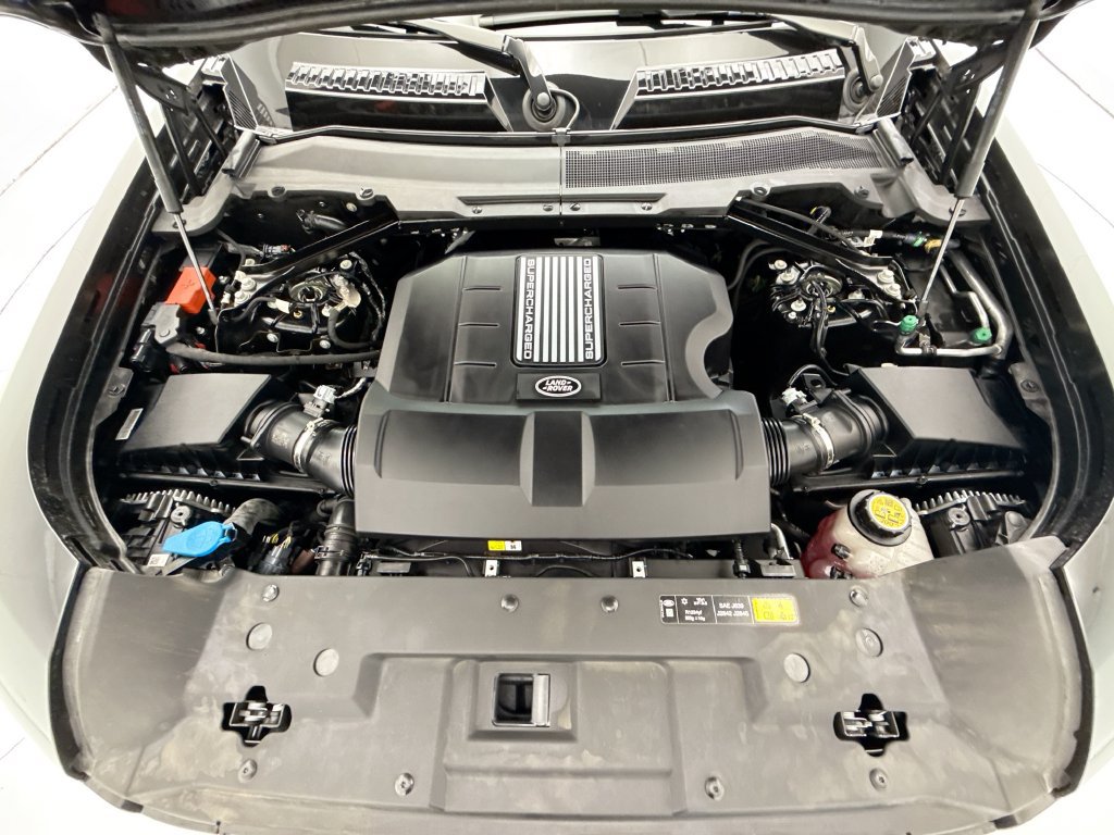 Certified 2024 Land Rover Defender 90 V8 AWD/4WD image 26