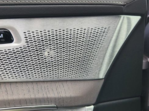 New 2026 Volvo XC90 B6 Ultra w/ Lounge Package image 5