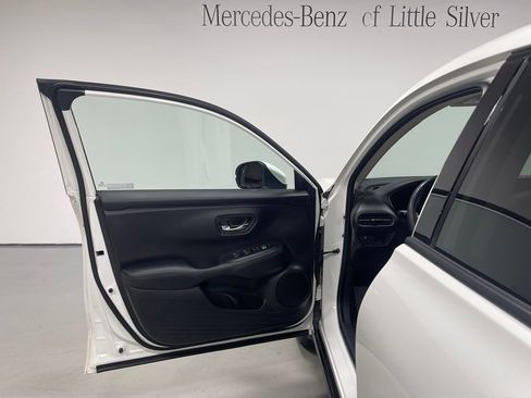 Used 2023 Honda HR-V EX-L image 17