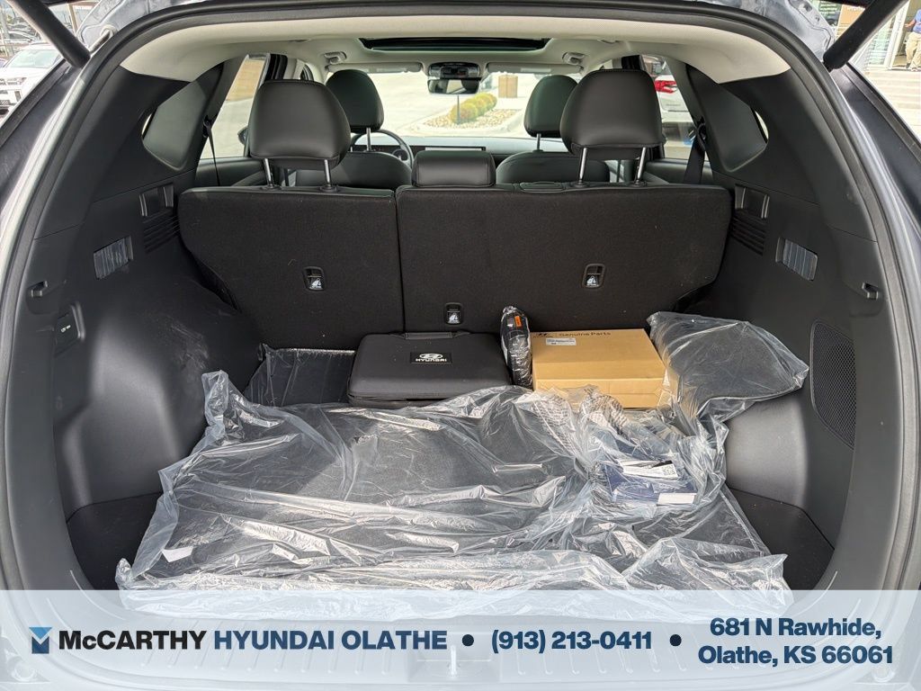Used 2025 Hyundai Tucson Limited AWD/4WD image 23