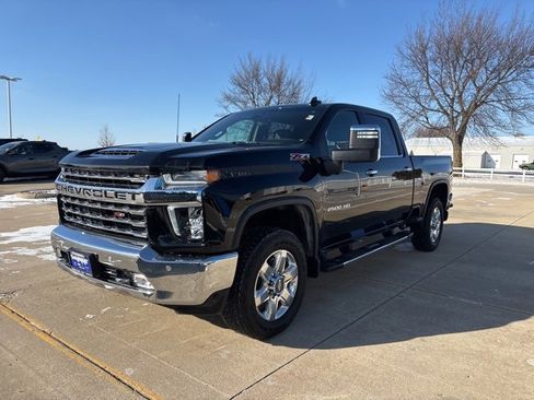 Used 2022 Chevrolet Silverado 2500 LTZ w/ LTZ Premium Package image 4