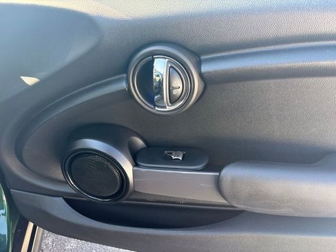 Used 2015 MINI Cooper 2-Door Hardtop image 11