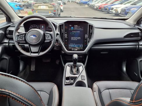 Used 2025 Subaru Crosstrek 2.5i Limited w/ Popular Package #3A image 2