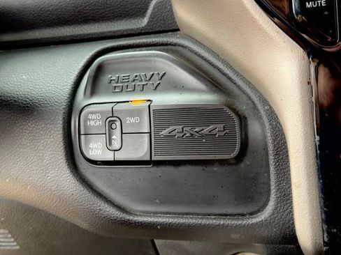 Used 2024 RAM 3500 Laramie AWD/4WD image 19