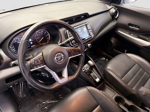 Used 2020 Nissan Kicks SR w/ SR Premium Package image 7