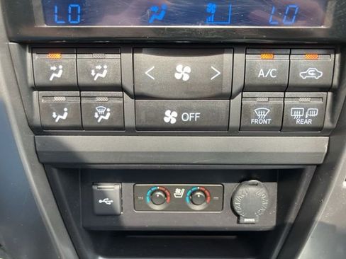 Used 2023 Toyota 4Runner Limited image 25