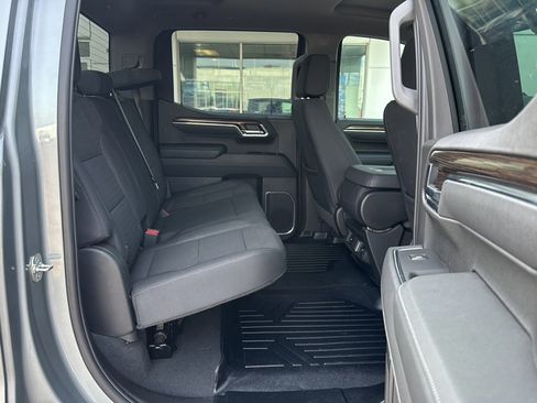 Used 2025 Chevrolet Silverado 1500 LT image 18