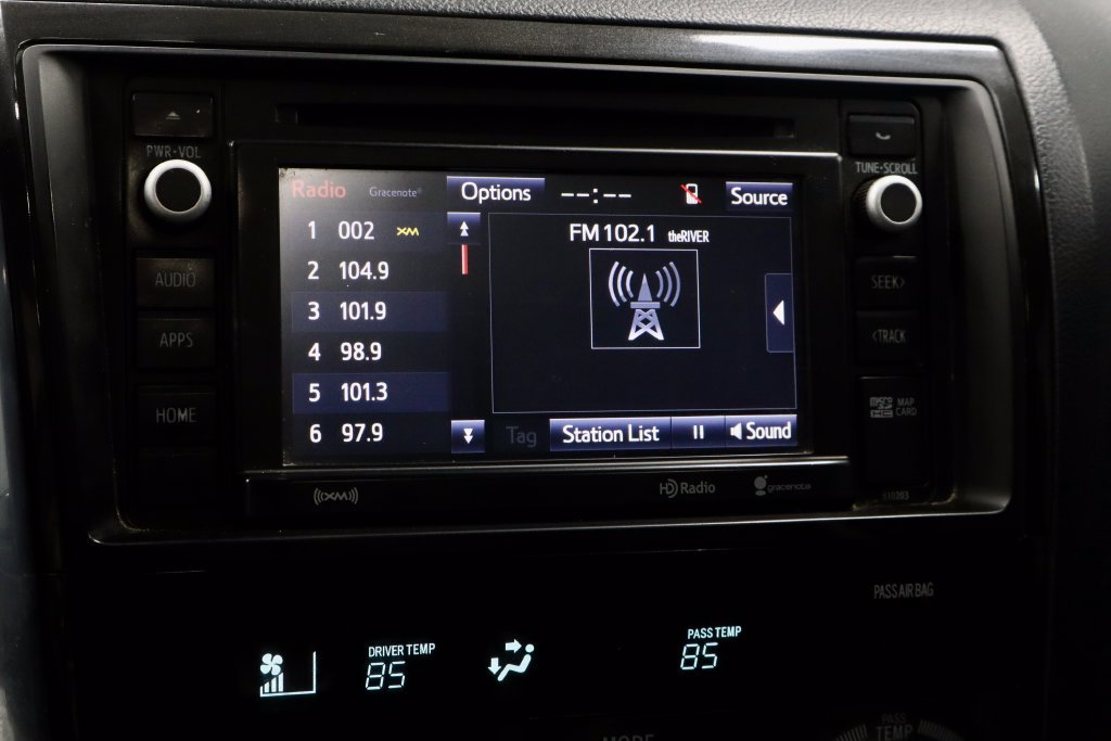 Used 2018 Toyota Sequoia TRD Sport AWD/4WD image 3