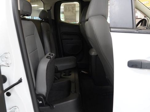 Used 2020 Chevrolet Colorado W/T w/ WT Convenience Package RWD image 29