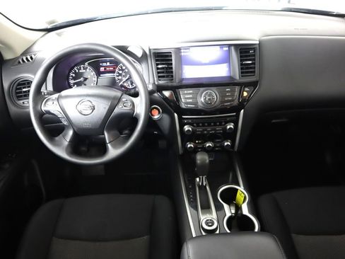 Used 2019 Nissan Pathfinder S image 24