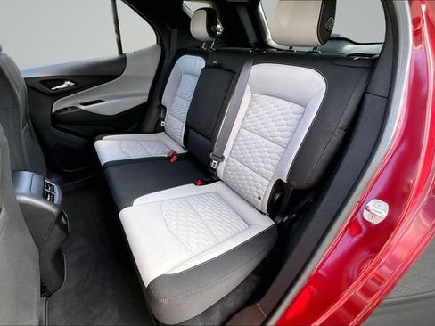 Used 2018 Chevrolet Equinox LT FWD image 21