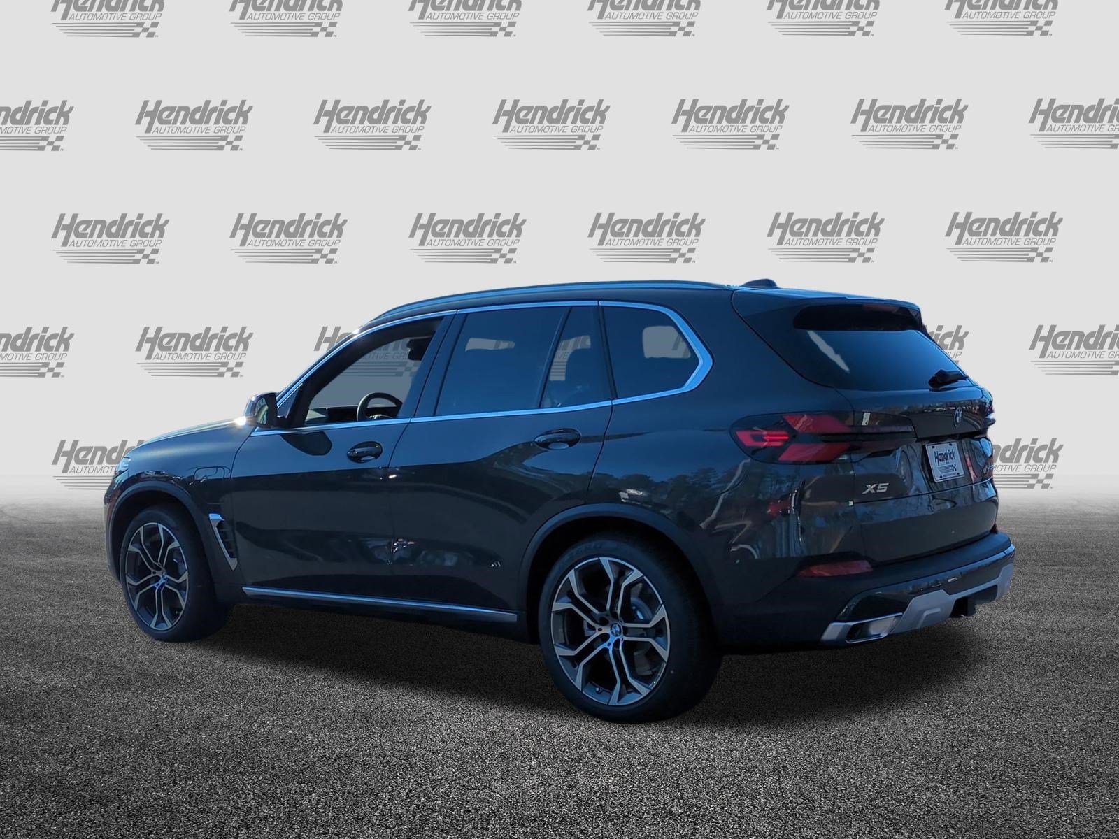 Certified 2026 BMW X5 xDrive50e w/ Climate Comfort Package AWD/4WD image 8